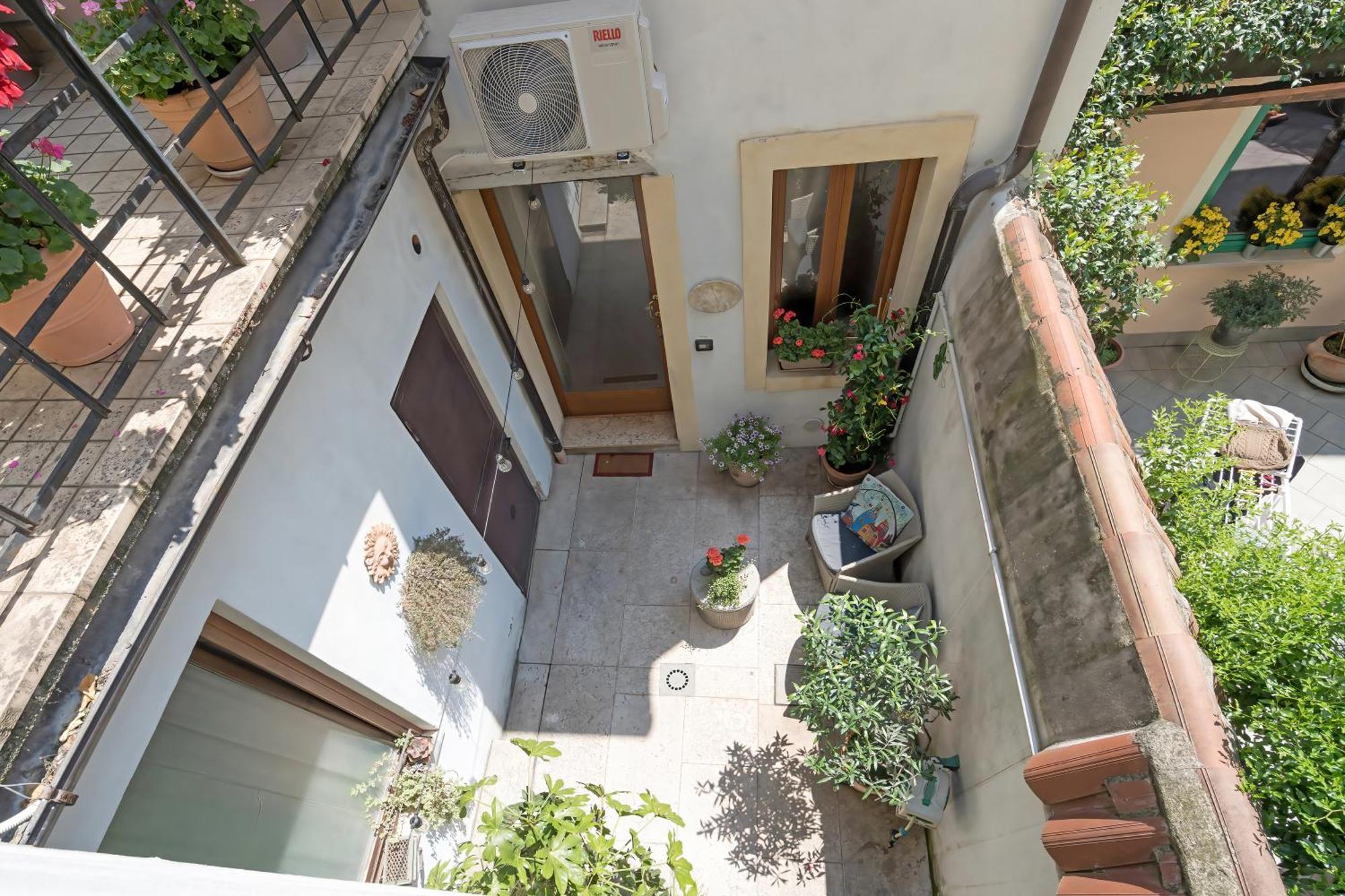 Veronetta House Affittacamere 3*